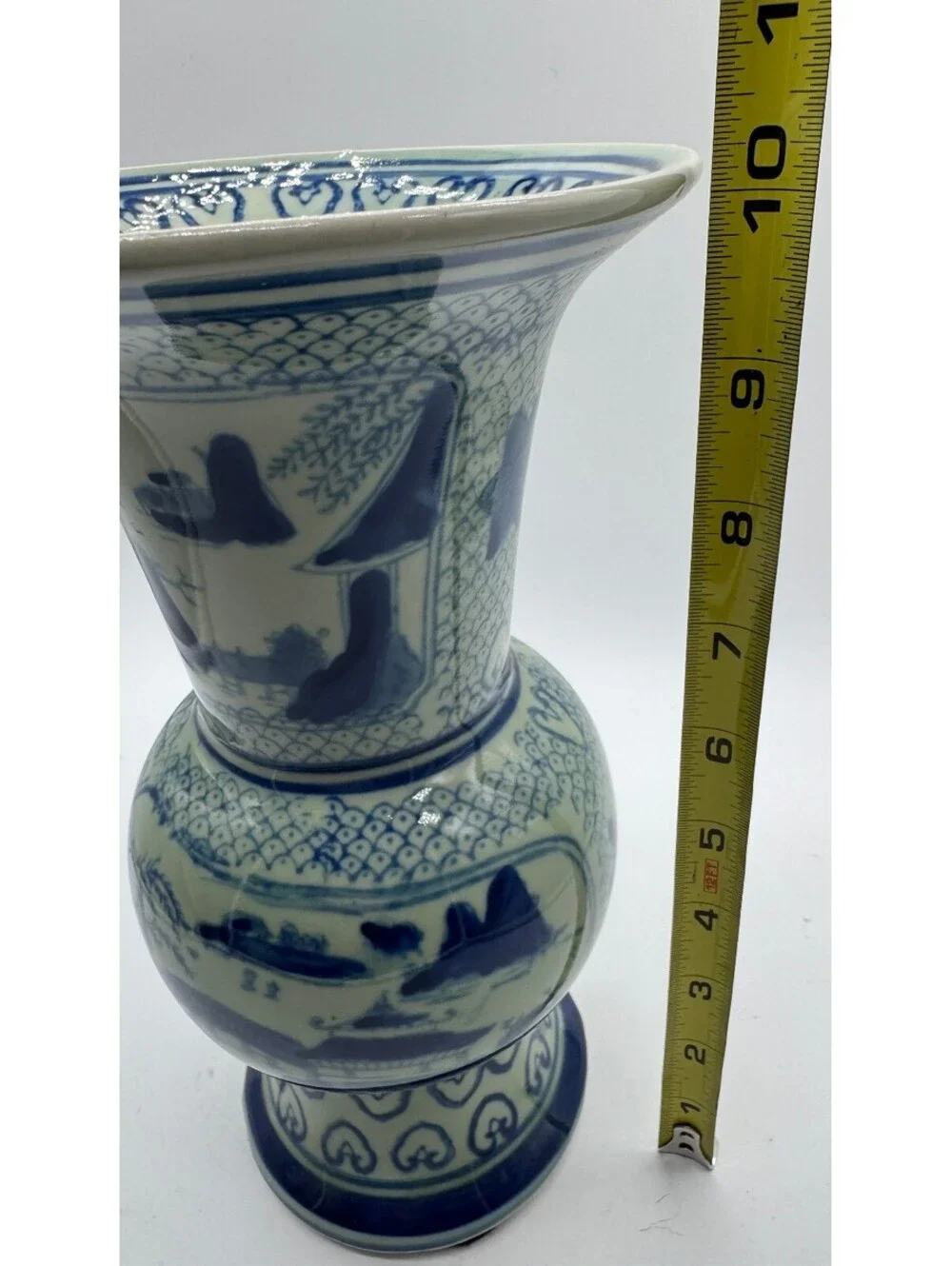 Vintage Chinese Blue White Porcelain Landscape Vase Chinoiserie 10.5